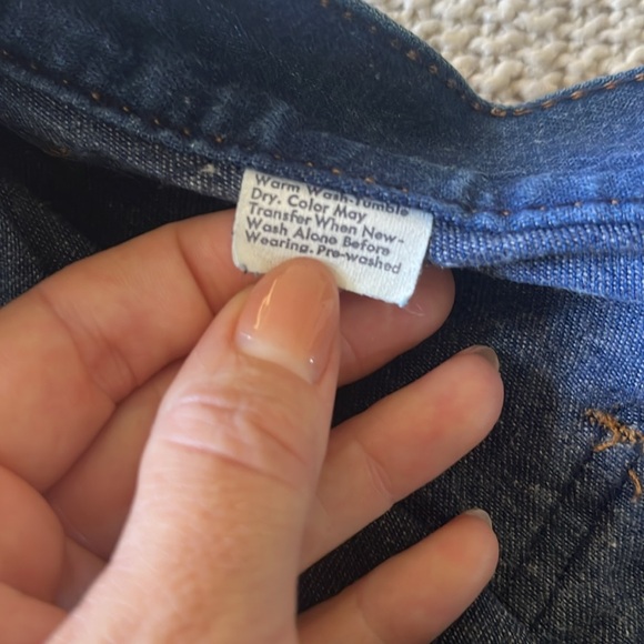 VINTAGE LEVI BACK PATCH SHORTS - Picture 4 of 5